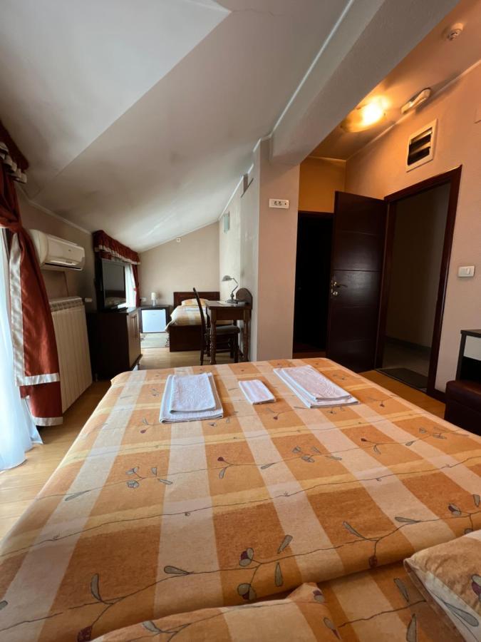 Hotel Royal Bijelo Polje Zewnętrze zdjęcie
